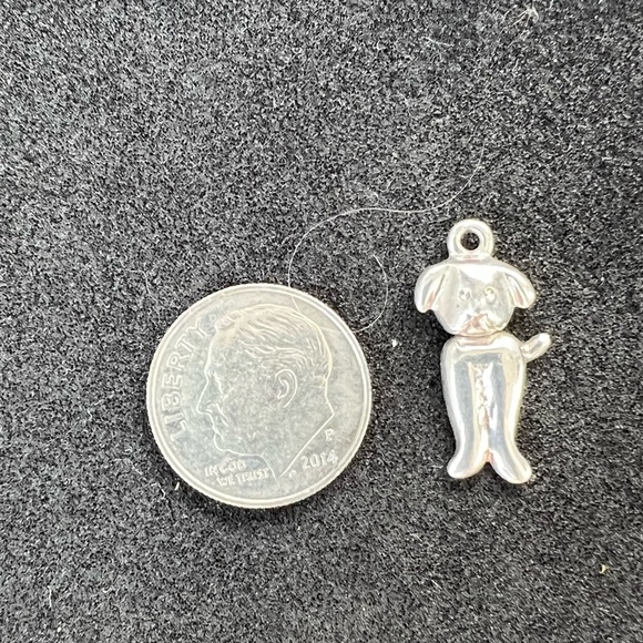 Sterling Silver.925. Articulated Puppy Dog Charm. Vintage - Picture 5 of 5